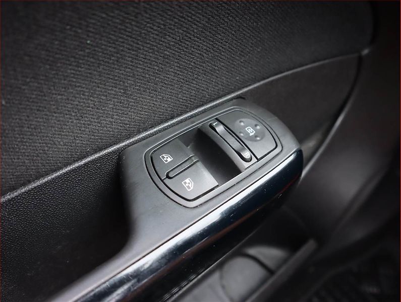 Opel Corsa (2012) 1.2, levný provoz - fotka 13 z 15