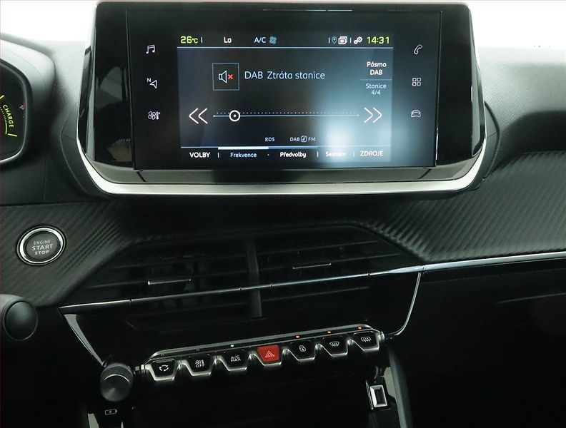 Peugeot 208 (2021) 50 kWh, SoH 91%, Automat - fotka 12 z 22