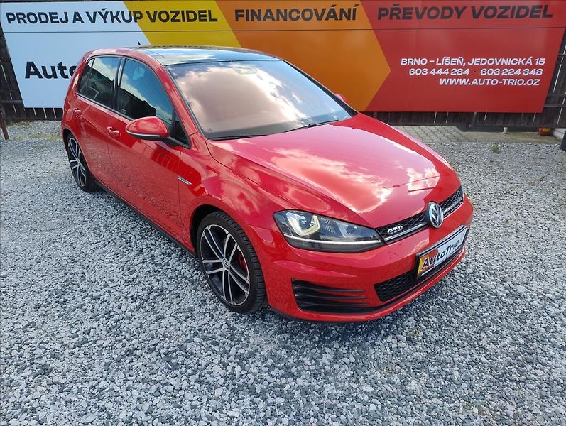 Volkswagen Golf 2,0 TDI GTD  DSG Panorama - fotka 2 z 24