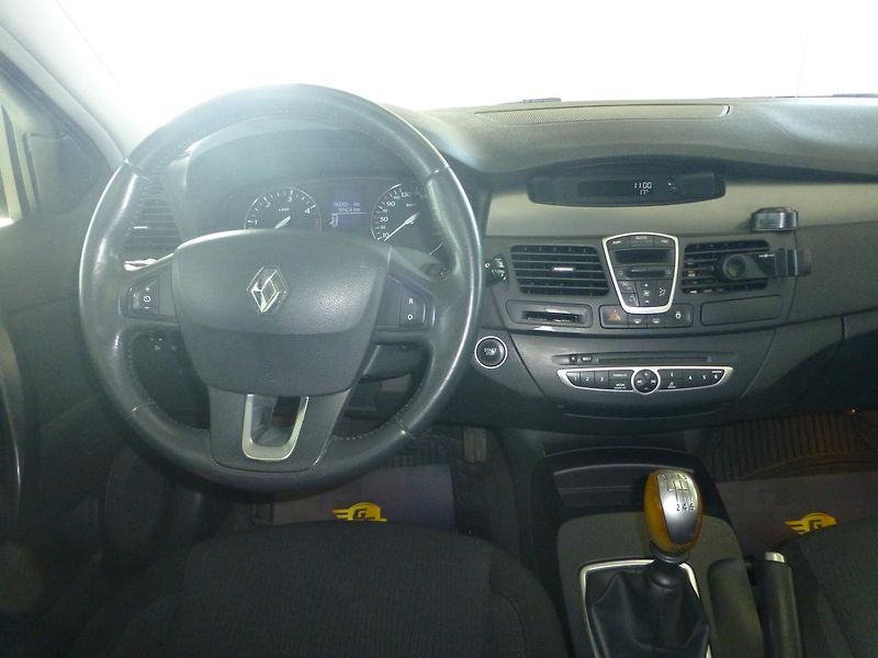Renault Laguna (2008) 1,5DCI-81KW*PARK.S**ALU**TAŽNÉ - fotka 17 z 26