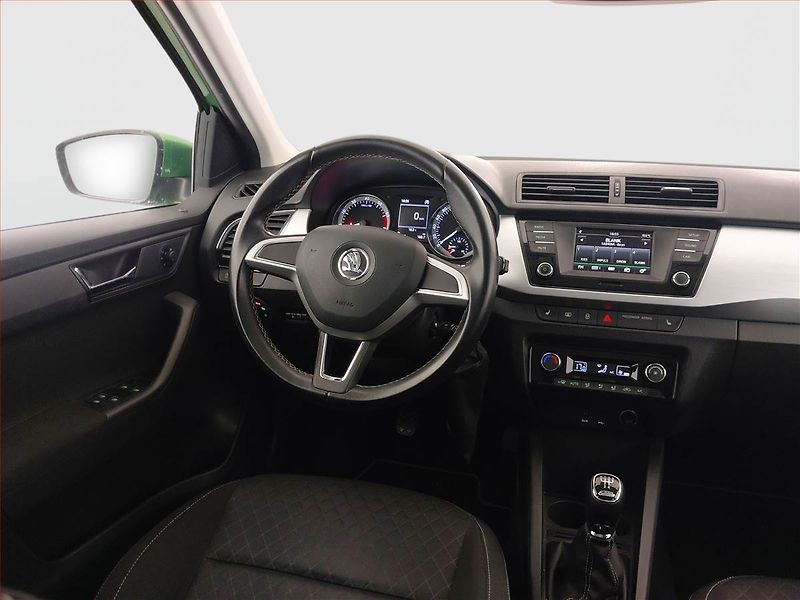 Škoda Fabia (2015) Ambition 1.2 TSI, Serv.kniha - fotka 7 z 19