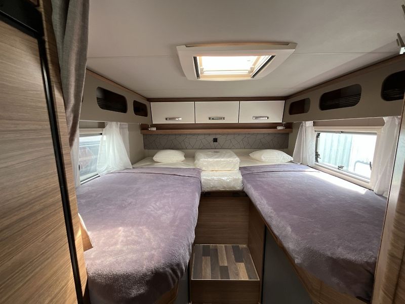 Weinsberg (2026) CaraCompact Suite PEPPER 640 M - fotka 16 z 19