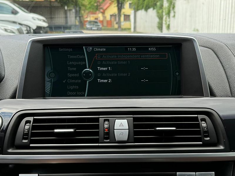 BMW Řada 6 640i-CABRIO-R20-HEZKÝ STAV - fotka 24 z 25