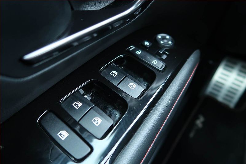 Hyundai Tucson (2023) N-Line 1.6 T-GDI PHEV - fotka 25 z 29
