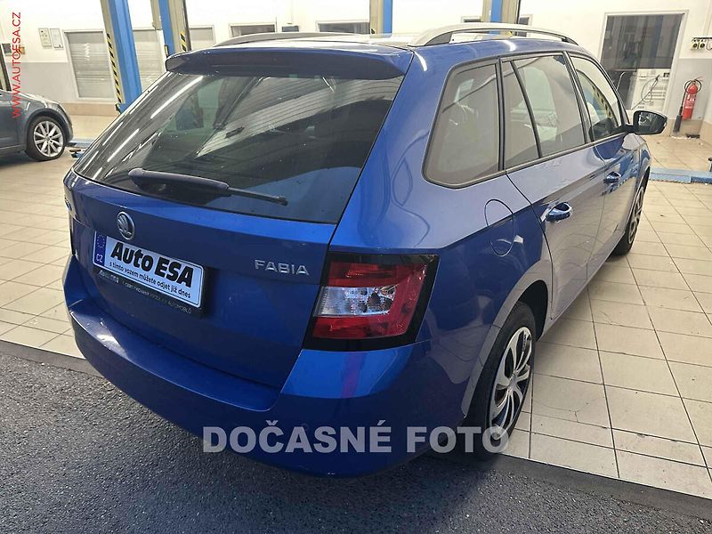 Škoda Fabia (2015) 1.2 TSI, ČR - fotka 2 z 3