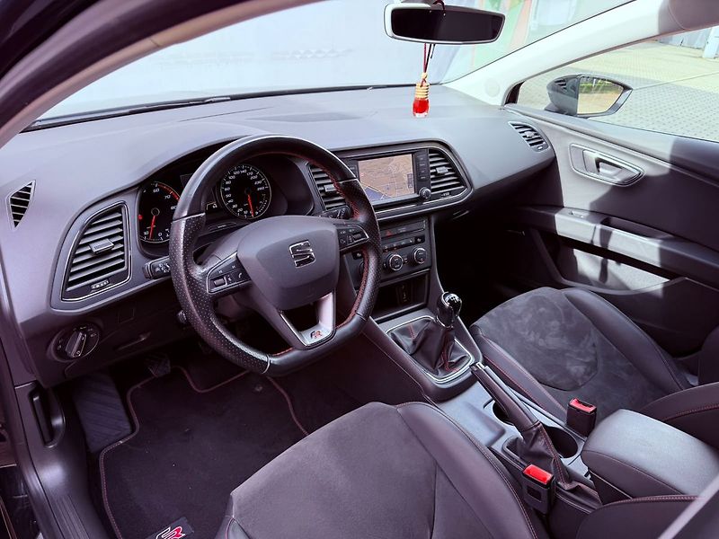 Seat Leon 1.4 TSi FR, Serviska - fotka 16 z 30