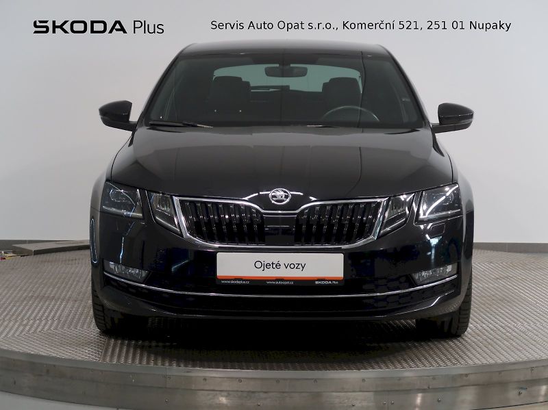 Škoda Octavia (2019) LAURIN&KLEMENT 2.0TDI 110KW DS - fotka 4 z 48