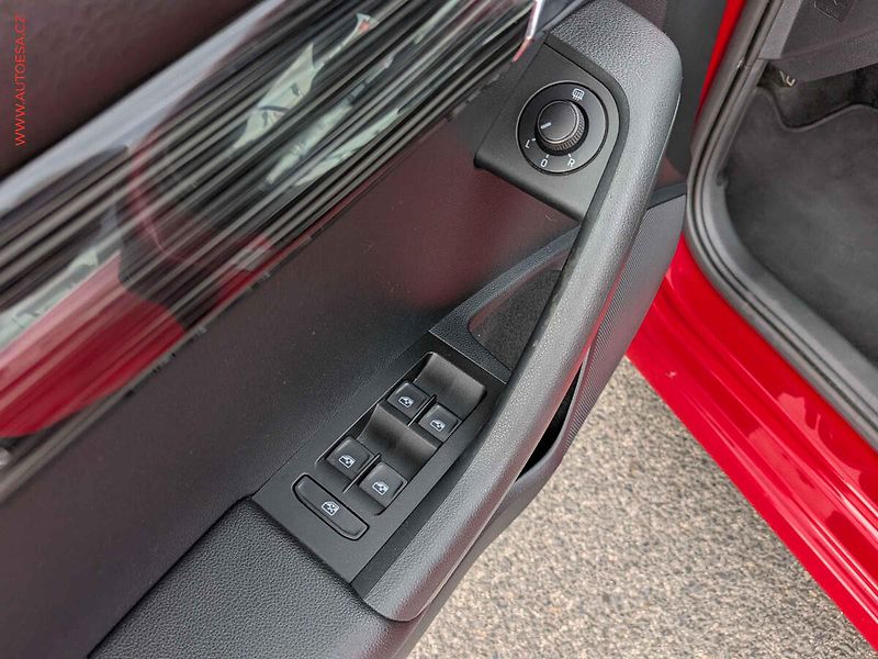 Škoda Octavia (2019) 2.0 TDi, 1.maj,ČR, Style - fotka 12 z 16