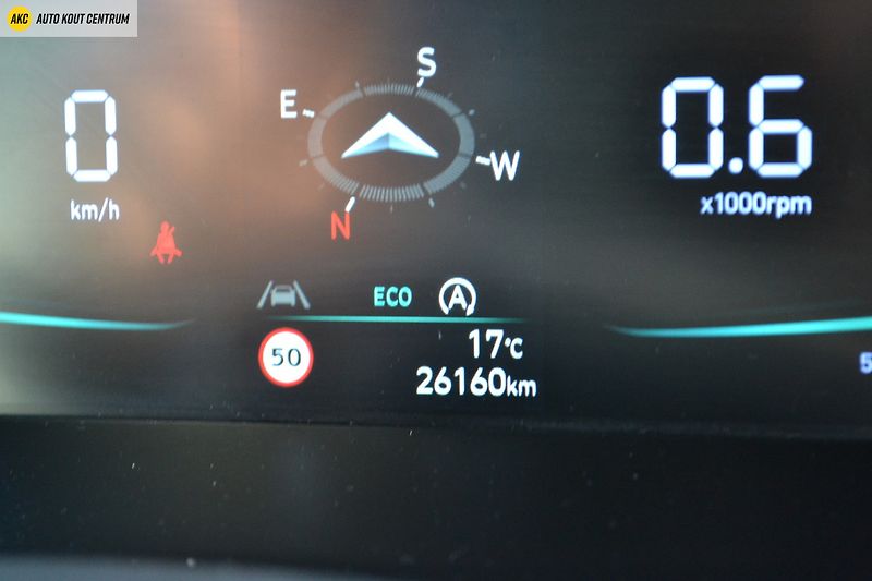 Hyundai i30 WG 1.5T-GDI 103KW DCT FAMILY N - fotka 35 z 47