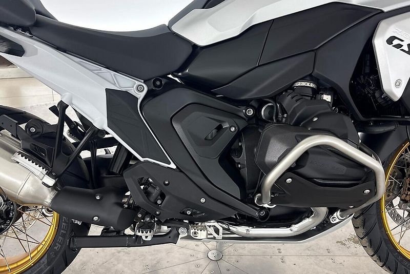 BMW R 1300 GS - fotka 5 z 13