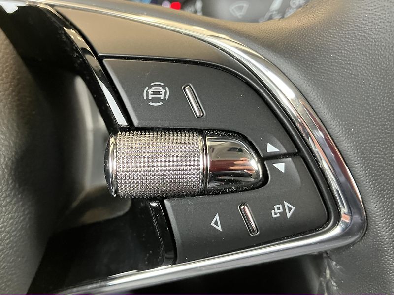 Škoda Octavia 2.0 TDI 85kW Ambition Combi M6 - fotka 23 z 30