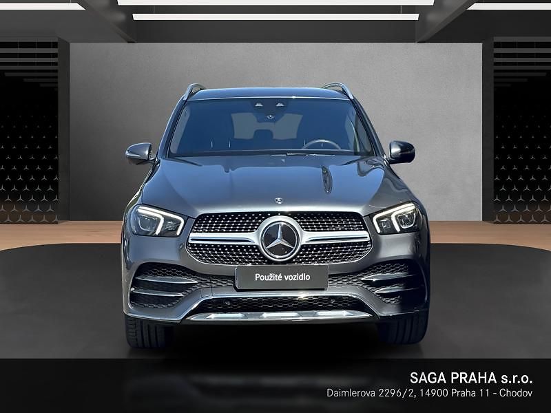 Mercedes-Benz GLE 400 d 4MATIC AMG Line Night - fotka 2 z 18