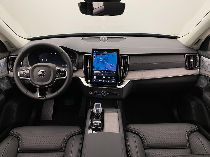 Volvo XC90 (2026) T8 AWD Plug-in BRIGHT PLUS 7m - fotka 2 z 73