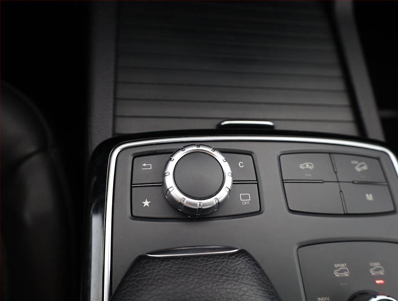 Mercedes-Benz GLS (2017) 350 d 4MATIC - fotka 15 z 21