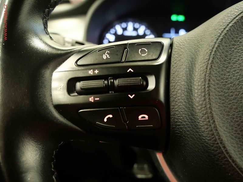 Kia Stonic (2019) 1.2 CVVT, 2.maj,ČR, AC, TZ - fotka 15 z 23