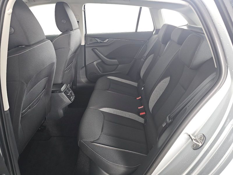 Škoda Scala (2025) 1.0TSI 85kW SELECTION TAŽNÉ - fotka 7 z 28