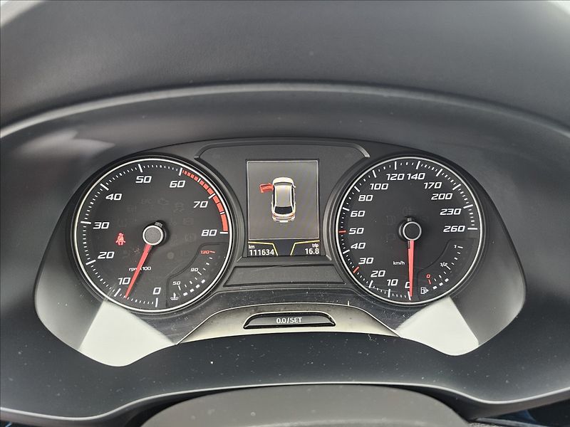 Seat Leon 1,4 TSi 92KW FR NAVI TEMPOMAT - fotka 15 z 47
