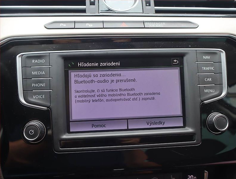 Volkswagen Passat (2015) 1.8 TSI, Automat, Serv.kniha - fotka 17 z 24