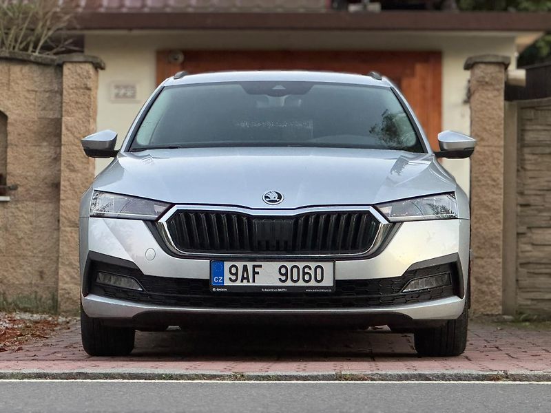 Škoda Octavia 1.5TSi 1.MAJ ČR NEBOUR. ZÁRUKA - fotka 2 z 23