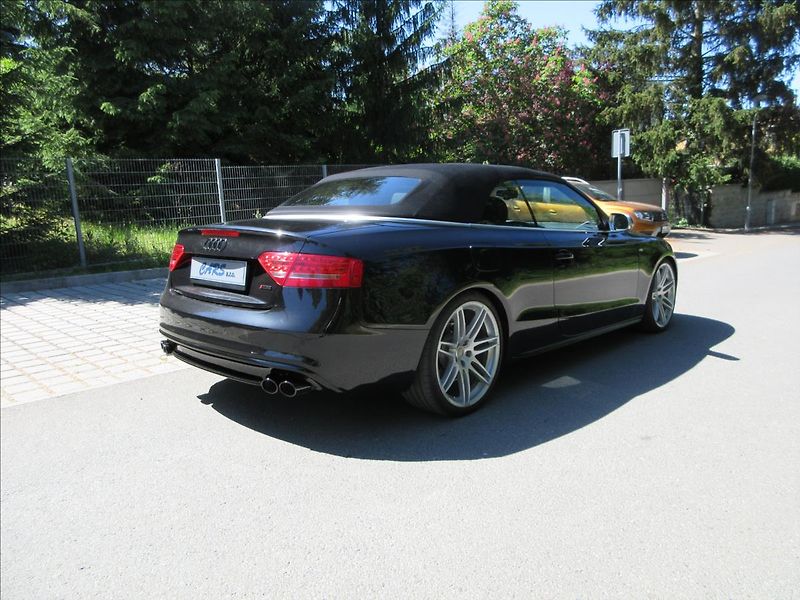 Audi A5 3,0 TDi 4x4 Navi S-Line B&O - fotka 15 z 38