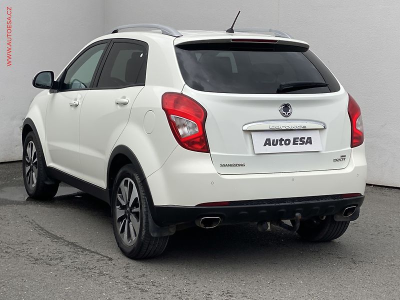 SsangYong Korando (2015) 2.0 TD 4x4, AT, TZ, kůže - fotka 6 z 16