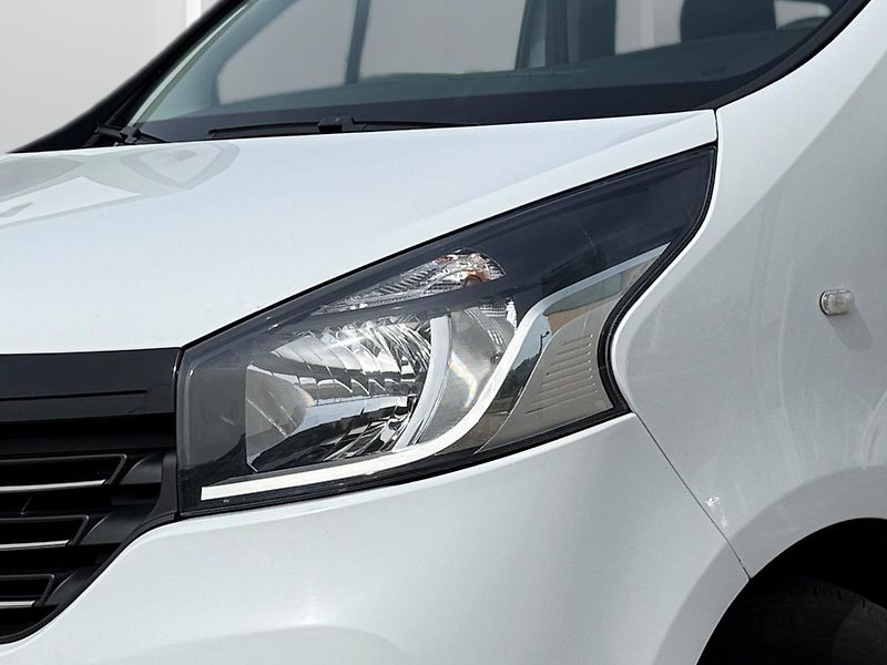Renault Trafic (2015) 1,6 dCi 85 kW L1H1 Cool - fotka 9 z 24
