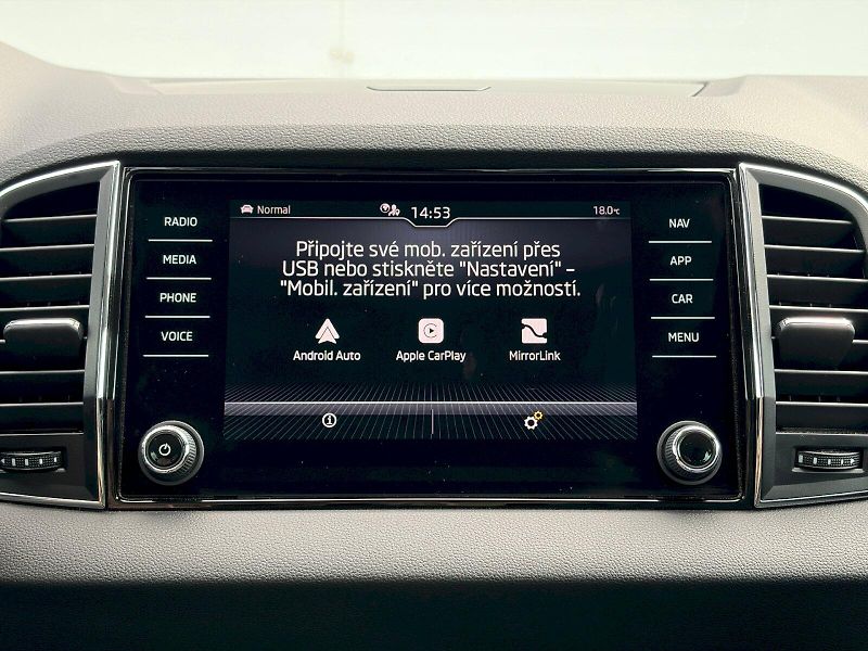 Škoda Karoq (2020) DSG 1.5 TSI / 110 kW / STYLE - fotka 25 z 35