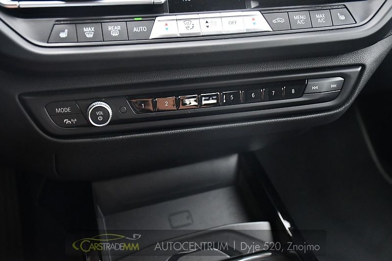 BMW Řada 2 218d ČR 1.MAJ TAŽNÉ - fotka 33 z 55