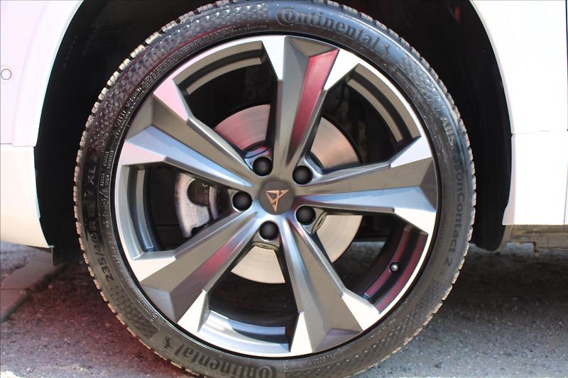Cupra Ateca 1,5 TSI  ČR,1.MAJ,A/T,ZÁRUKA - fotka 35 z 38