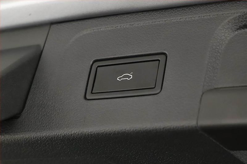 Volkswagen Passat (2019) 2.0 TDI, Automat, Navi - fotka 14 z 21
