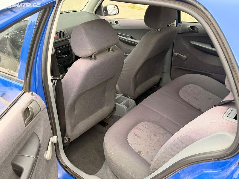 Škoda Fabia (2001) 1.4MPI, 44kw Původ ČR - fotka 12 z 17