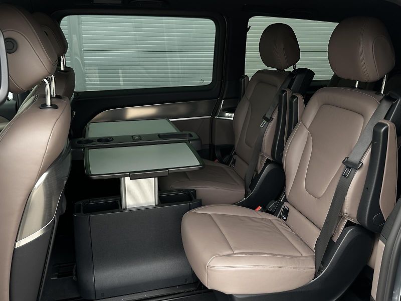 Mercedes-Benz Třídy V 300d Long 4MATIC Exclusive Vzd - fotka 59 z 71