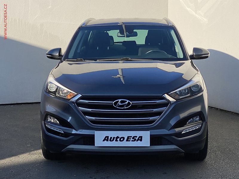 Hyundai Tucson (2016) 1.7 CRDi, AT, navi, kamera - fotka 2 z 18