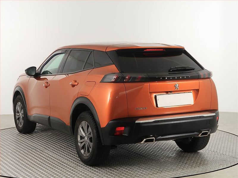 Peugeot 2008 (2023) 1.2 PureTech, Automat - fotka 4 z 18