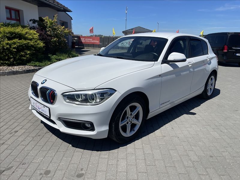 BMW Řada 1 2,0 d 110kw xDrive - fotka 1 z 33