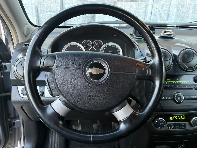 Chevrolet Aveo (2007) 1.4i, 69KW, DIGI KLIMA - fotka 13 z 20