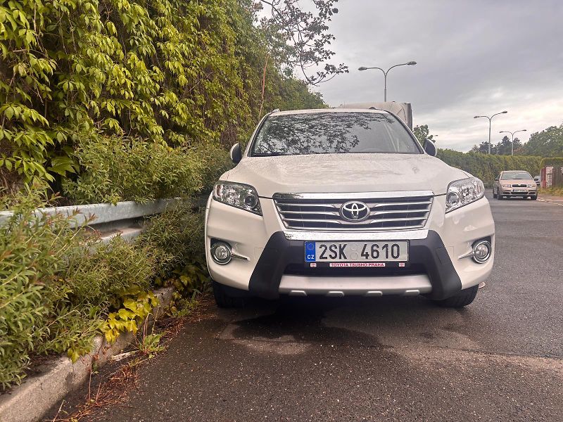 Toyota RAV4 (2013) - fotka 8 z 8