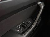 Volkswagen Passat (2020) 2.0 TDI, Automat, Navi - náhled 27