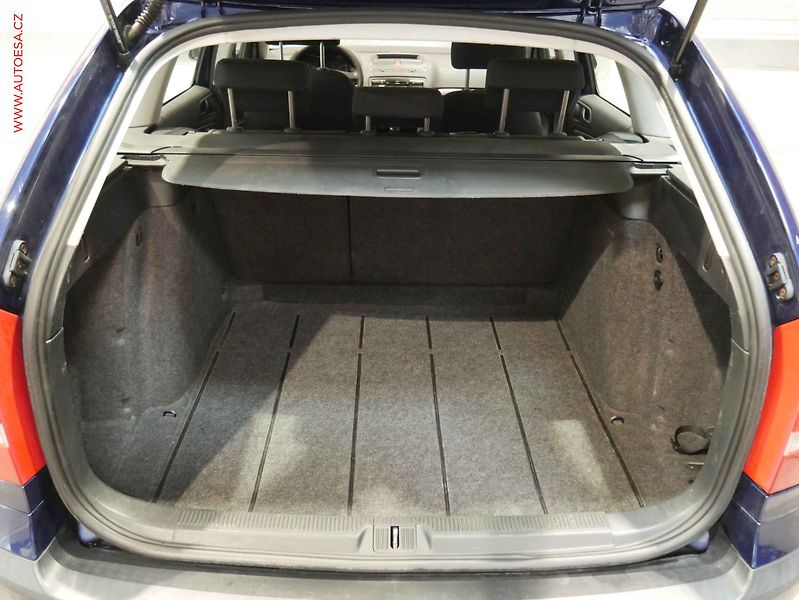 Škoda Octavia (2008) 1.9 TDi, Klima - fotka 7 z 15
