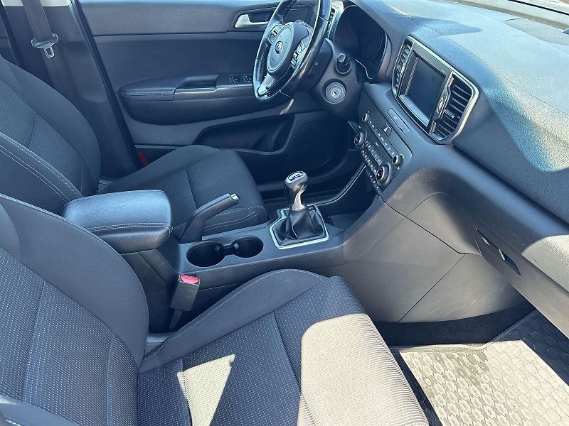 Kia Sportage (2016) 2.0 CRDi 4x4 TOP - fotka 9 z 27