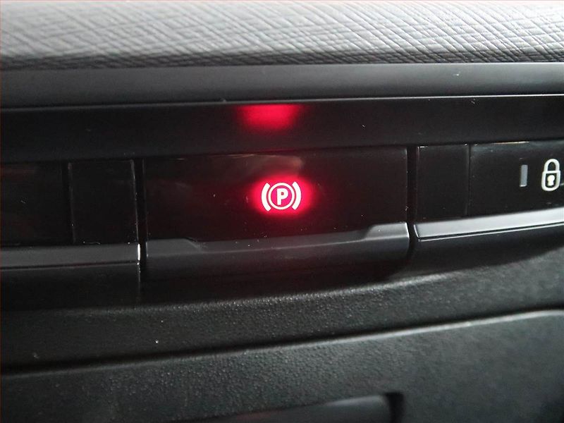 Citroën C4 SpaceTourer (2020) 1.5 BlueHDi, Automat, 7 míst - fotka 18 z 19