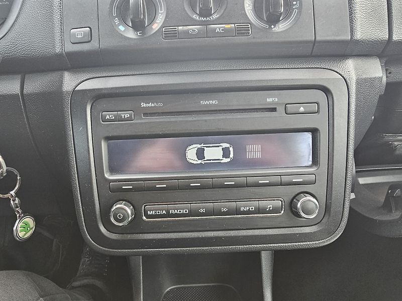 Škoda Fabia (2011) 2 1.6TDI - fotka 19 z 19
