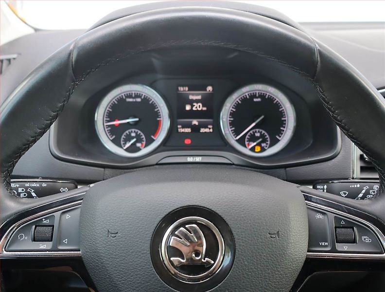 Škoda Karoq (2020) 1.6 TDI, Tempomat - fotka 15 z 15