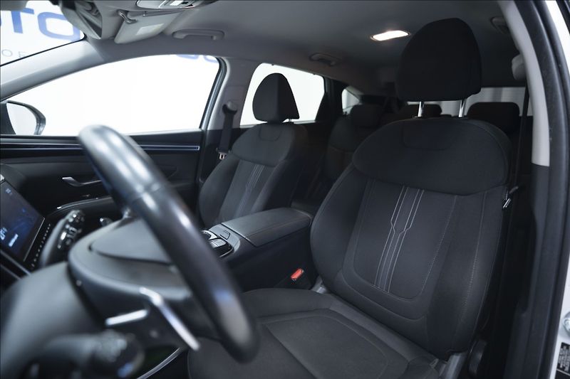 Hyundai Tucson 1,6 T-GDI AT NAVI KAMERA TAŽNÉ - fotka 21 z 43
