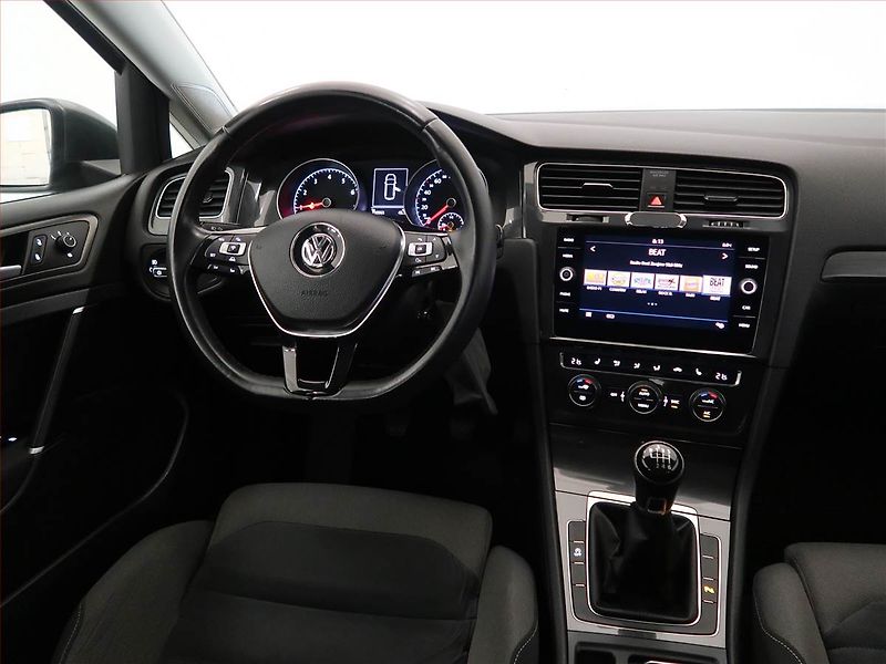 Volkswagen Golf (2018) Marathon Edition 1.0 TSI - fotka 7 z 15