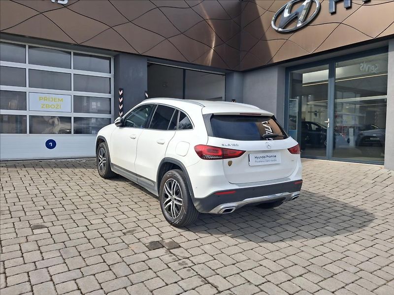 Mercedes-Benz GLA 1,3 180 MHEV Limited - fotka 20 z 21