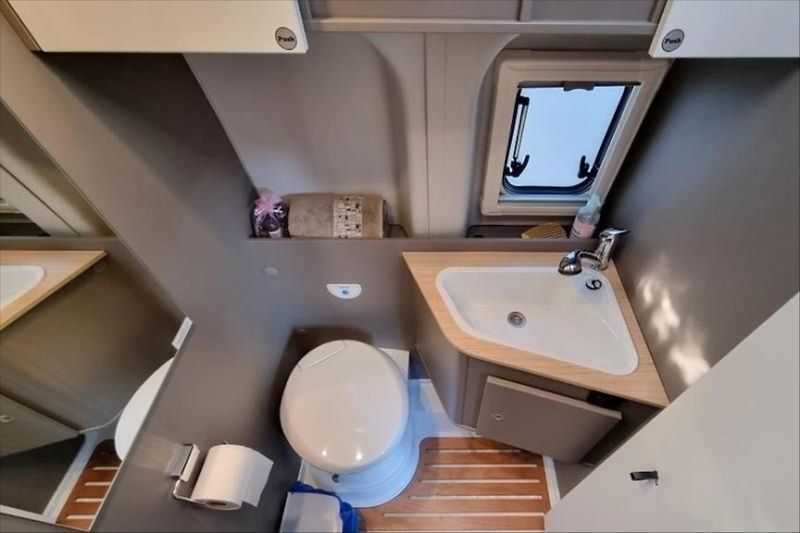 LMC Innovan 590 TDCi  2,0 - fotka 16 z 16