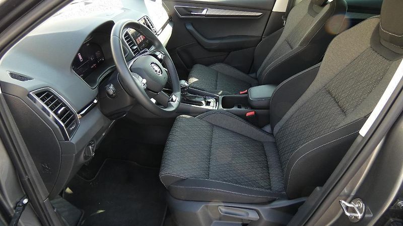 Škoda Karoq 1,5 TSI DSG Style - fotka 18 z 22