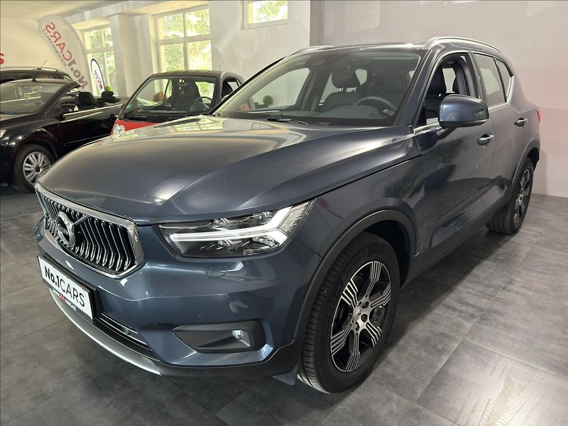 Volvo XC40 2,0   B4 AWD MOMENTUM DPH - fotka 3 z 35