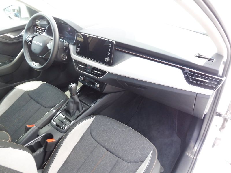 Škoda Scala (2025) Top Selection 1,0 TSI 85kW - fotka 8 z 29